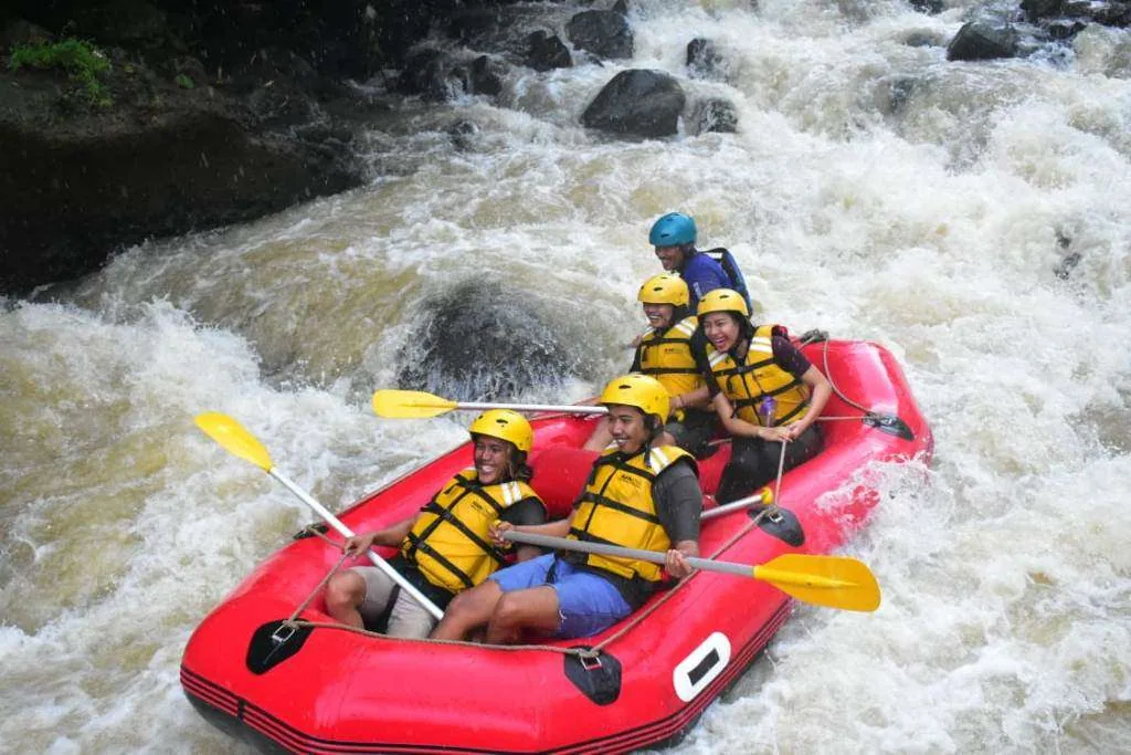 Paket Rafting (Arung Jeram) Puncak Bogor