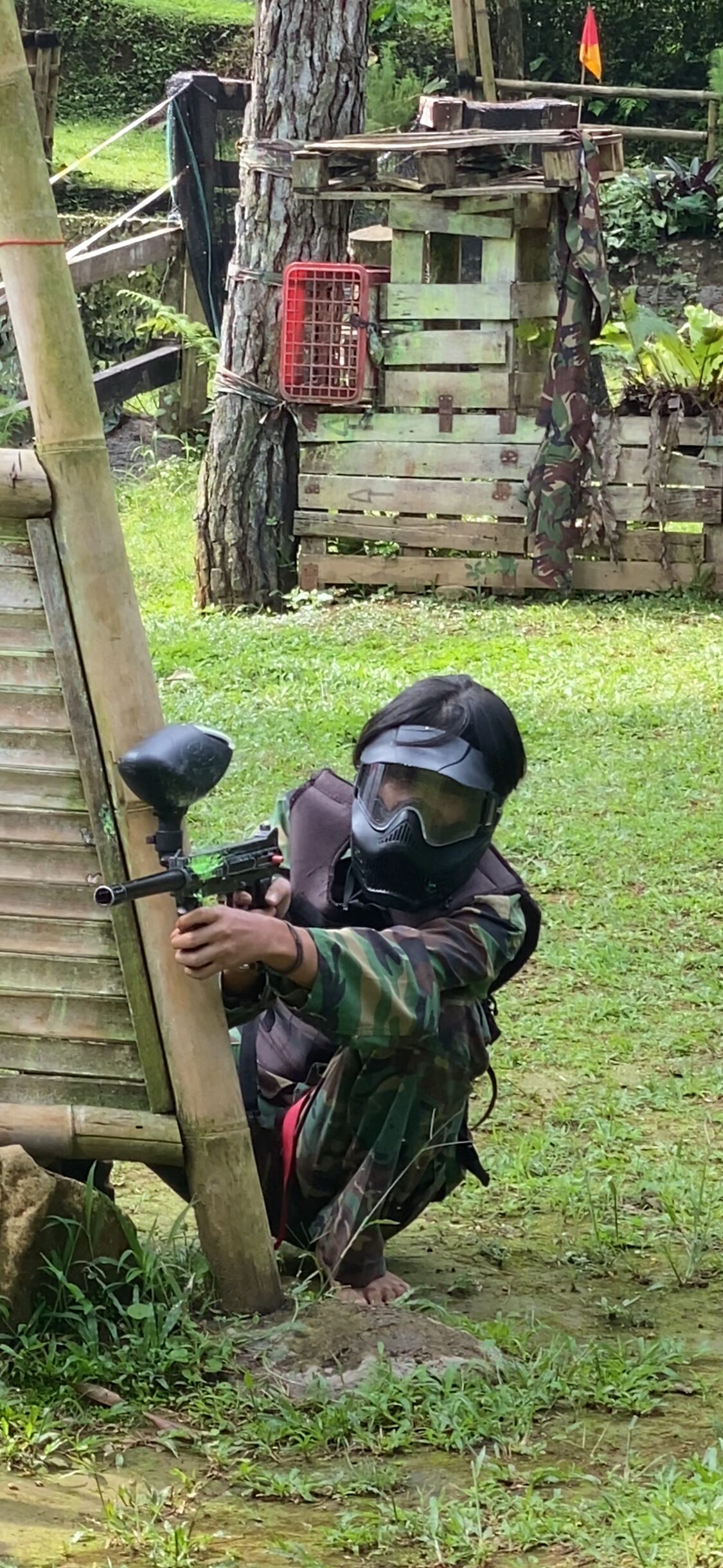 Mencari tempat gathering seru? Inilah tempat main paintball di Puncak Bogor terbaik 2026. Fasilitas premium, skenario pertempuran realistis, & paket hemat untuk Jabodetabek!
