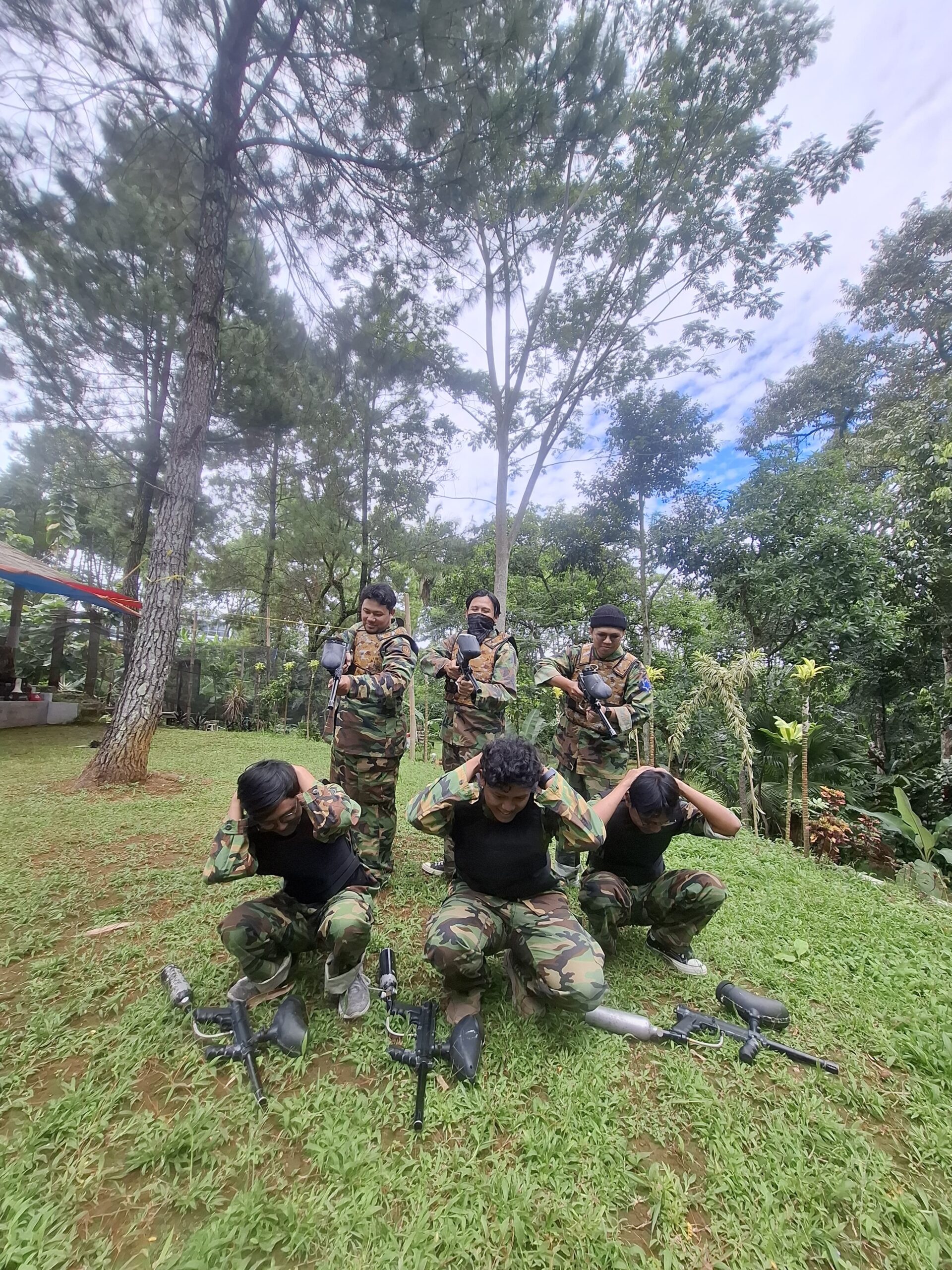 Paintball Bogor Paintball Bogor,paintball bogor untuk kantor,paintball gathering,paintball perusahaan,paintball puncak bogor,team building,one day event,outdoor adventure,paintball sentul,paintball pancawati,paintball anyer,paintball + rafting,paintball + offroad - Paintball Bogor untuk One Day Gathering Kantor: Rundown, Format Tim, dan Kombinasi Adventure